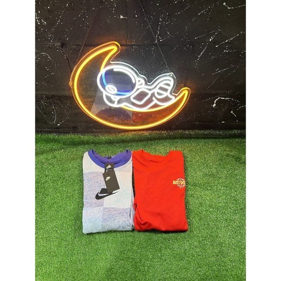 Lot Of 2 NWT Nike Mini Swoosh Dri Fit T-Shirt Gym Workout Casual Mens Sz MD - Picture 1 of 8